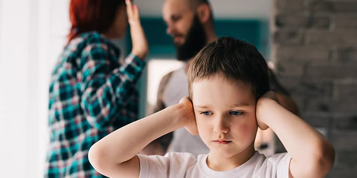 تاثیر روابط پدر و مادر در روابط عاطفی کودک