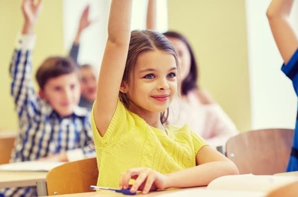 لکنت زبان در کودکان ۶ و ۷ ساله